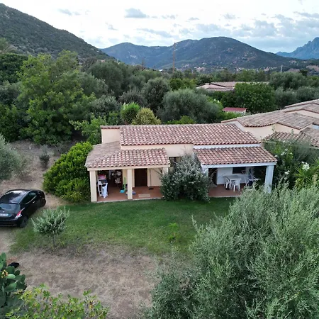 Gæstehus Sa Teria Village Tertenìa