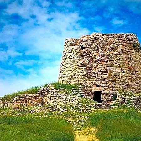 Πανσιόν Sa Teria Village 4*
